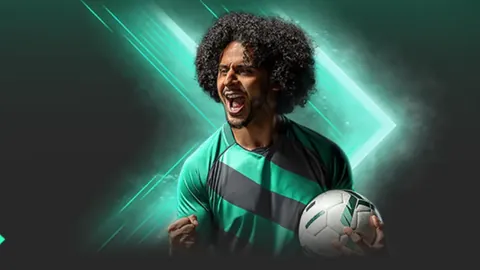 “莫耶斯力挺帕奎塔，出庭为非故意染红牌行为作证”