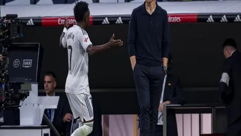 美因茨3-0横扫基尔，德甲比分惨烈